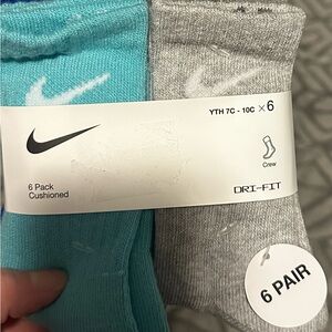 Nike Dri-FIT Cushioned Crew Socks -